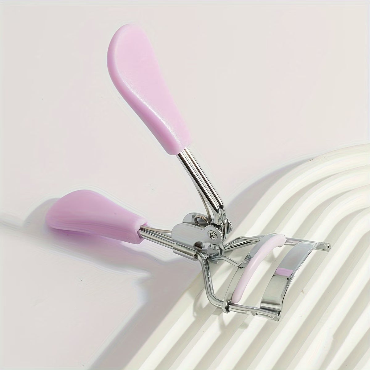 YOLELUX Professional Eyelash Curler Pink with Comb - Award-Winning Design
